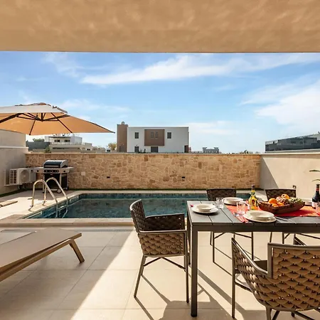 Seaview Sal With Pool, Jacuzzi And Sauna Privlaka (Zadar)