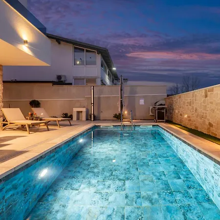 Seaview Sal With Pool, Jacuzzi And Sauna * Privlaka (Zadar)