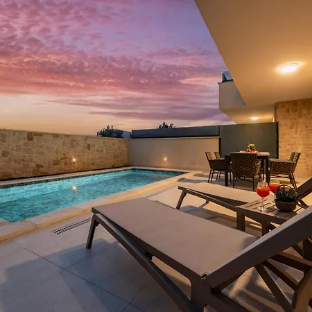 Seaview Sal With Pool, Jacuzzi And Sauna Villa Privlaka (Zadar)