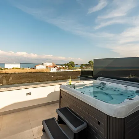 Seaview Sal With Pool, Jacuzzi And Sauna * Privlaka (Zadar)