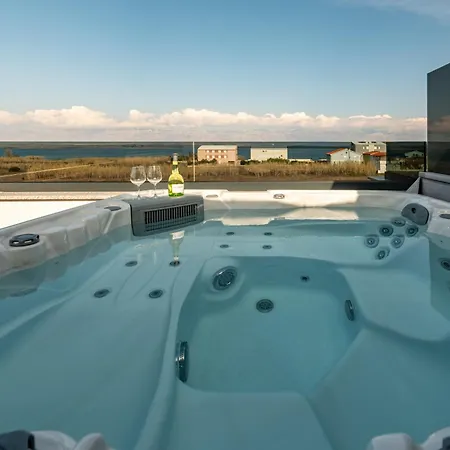 Seaview Sal With Pool, Jacuzzi And Sauna Villa Privlaka (Zadar)