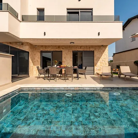 Villa Seaview Sal With Pool, Jacuzzi And Sauna Privlaka (Zadar)